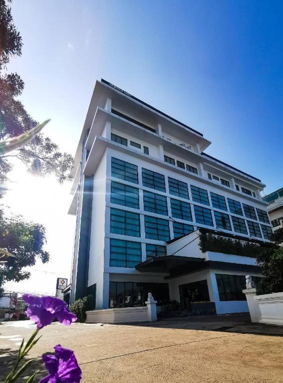 Tera Hotel Vientiane Exterior photo